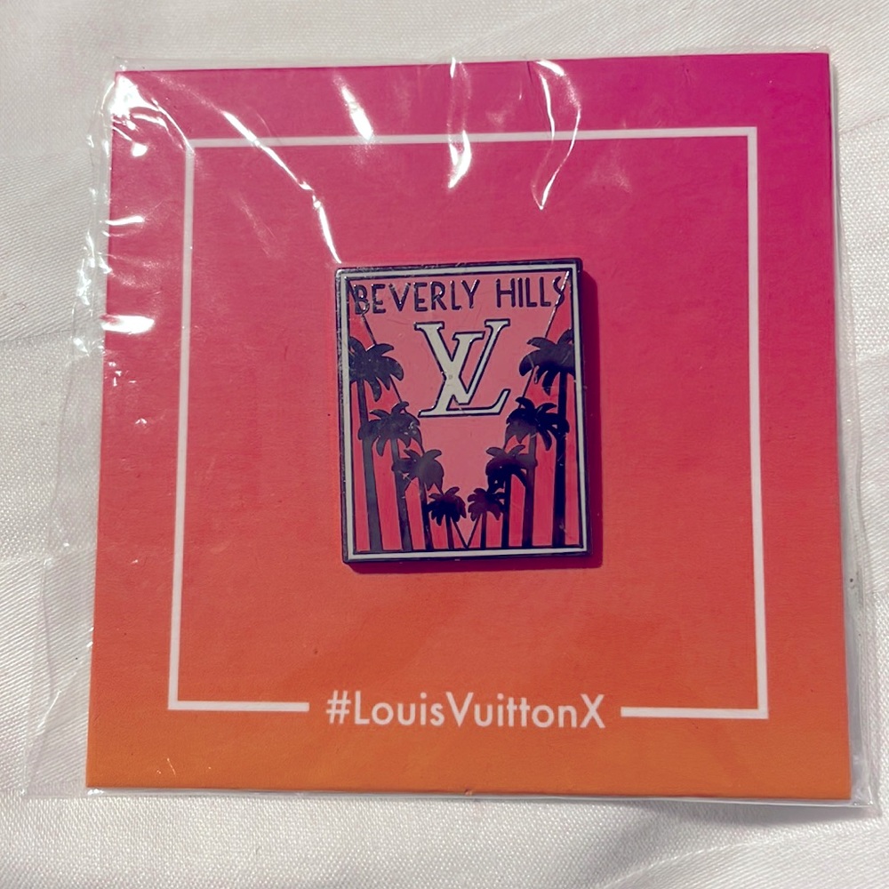 Louis Vuitton X Pin